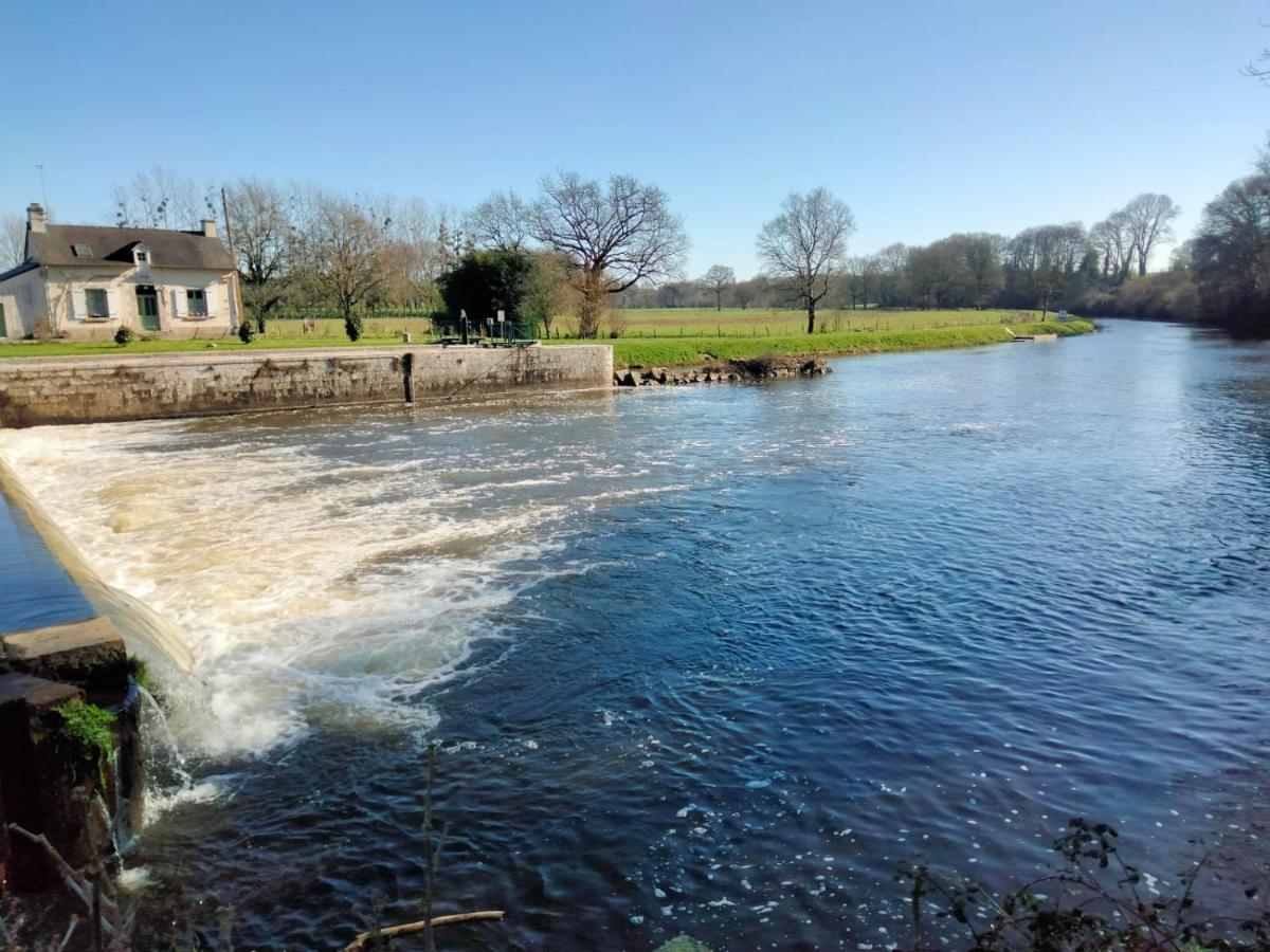 Hebergement Canal Val D'Oust Exterior foto